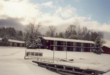 Gordon'S Lodge Elliot Lake エクステリア 写真